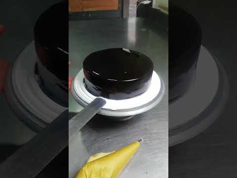 Chocolate cake in 1 minute 😳😨🔥 #shorts #chocolatecake