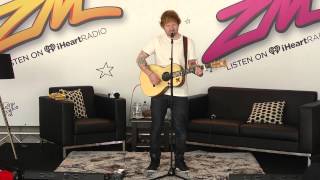 Ed Sheeran - &#39;Wake Me Up&#39; LIVE