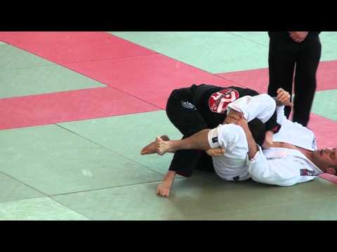 Submission #1048 - Michael Wilson vs Andy Roberts