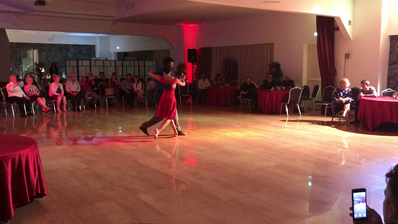 Jonny Lambert & Dulce Lauria | Viejo Porton