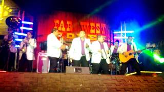 Los Korronchos en el Far west festival de la Ranchera de Monterrey