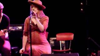 LisaEkdahl, Give Me That Slow Knowing Smile