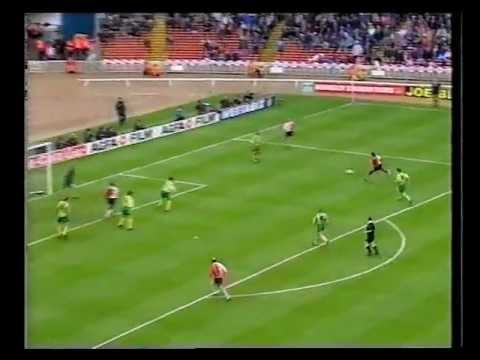 Woking FC V Runcorn, 93 / 94 FA Trophy Final