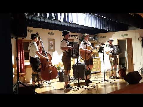 Zwoa Rehbraune Eigal