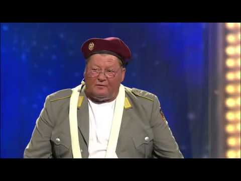 Peter Fassbender als Bundeswehrsoldat bei Karneval Hoch Drei 2013