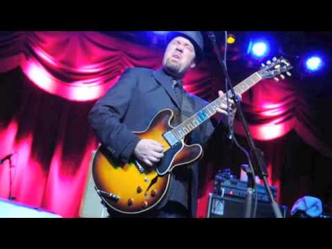 Soulive- Shaheed feat. Kofi Burbridge (BK Bowl- Thur 3/8/12)