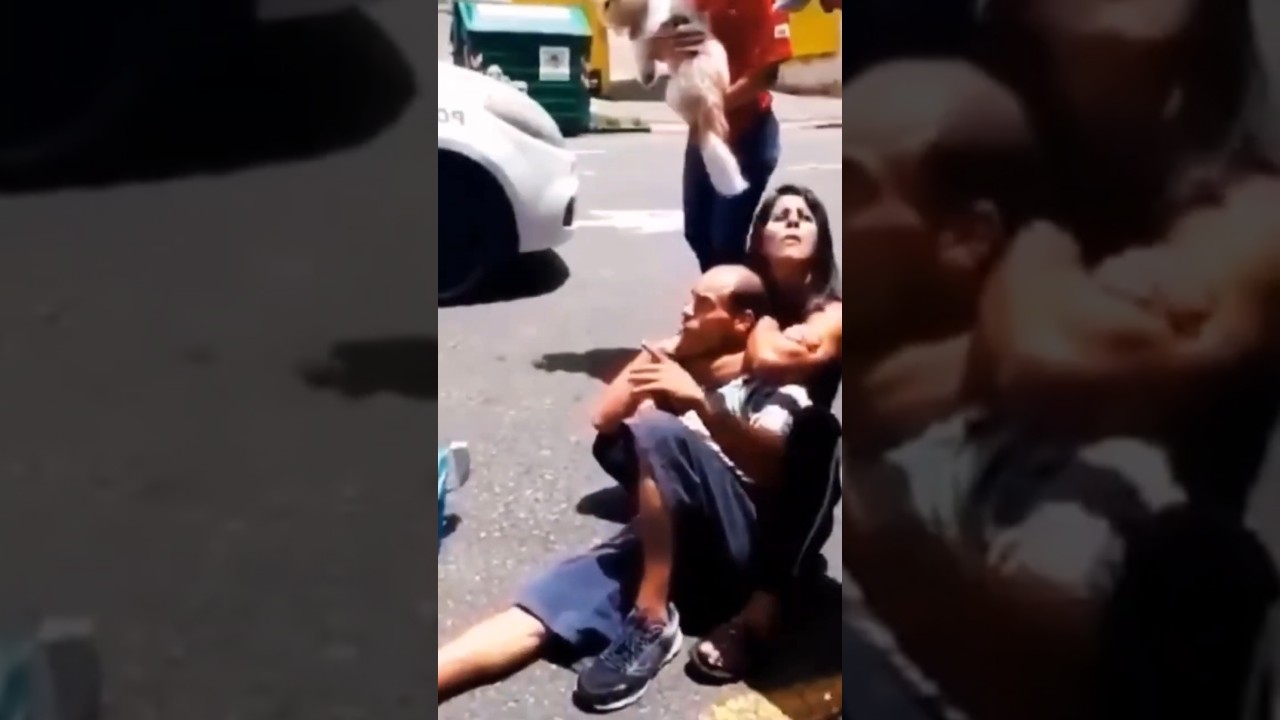 Woman restrains victim of violence until police arrive #jiujitsu