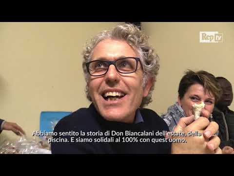 Pistoia, dai migranti in piscina alla Pizzeria del Rifugiato: l'accoglienza di Don Biancalani