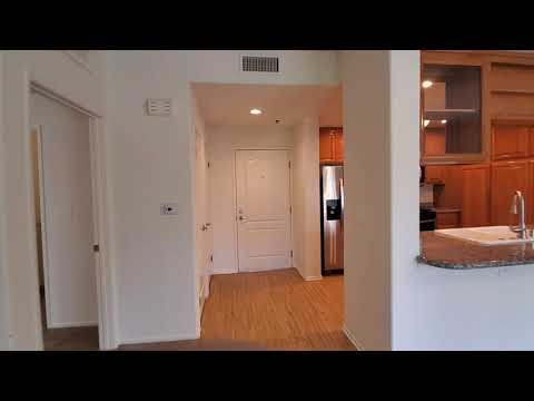 Mark Twain Apartments in Sherman Oaks, CA: Spacious One Bedroom One Bathroom Apartment Home