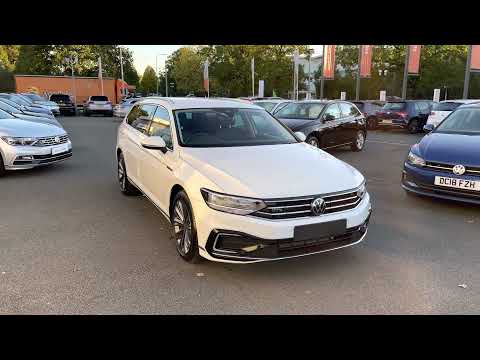 Brand New Volkswagen Passat Estate GTE 1.4TSI 218PS DSG in Pure White