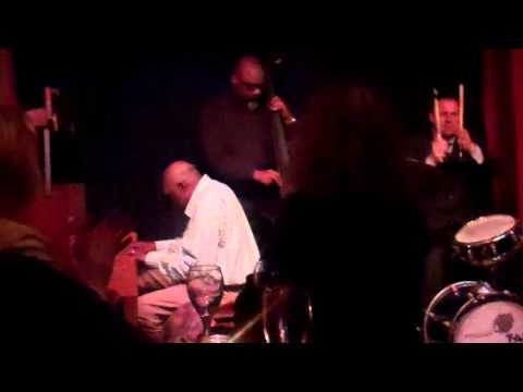 Eric Alexander Quartet Feat. Harold Mabern playing Rakin' and Scrapin' - Linda's Jazz Nights