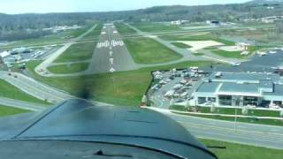 preview picture of video 'Hard Landing on Danbury Ct Runway 26'