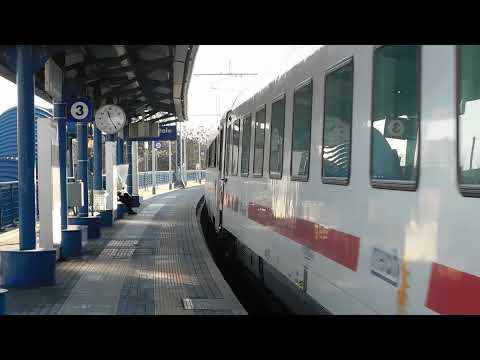 E401 017 con Intercity 584 da Trieste a Roma Termini in transito a Bologna San vitale.
