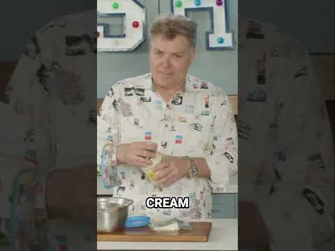 Creamy Mayo vs Sour Cream: The Ultimate Dip Battle