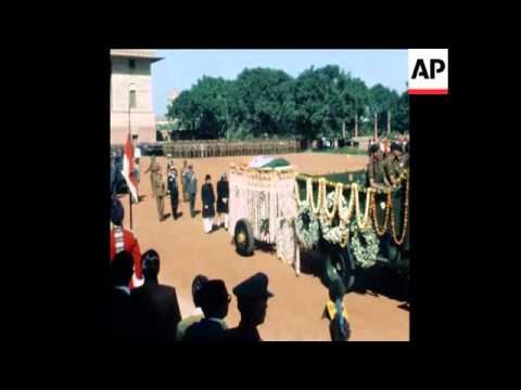 SYND 14 2 77 FUNERAL OF PRESIDENT AHMED, MRS CARTER AND MRS GHANDI PRESENT