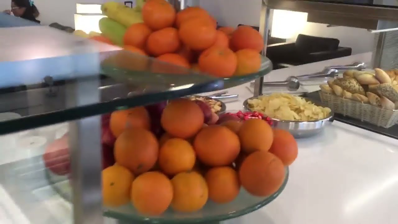 SWISS Business Lounge thumbnail