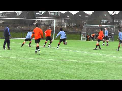 21 jan 2012 VV De Meern C2 - VV De Meern C3 vr 5-1 Doelpunt van Calvin