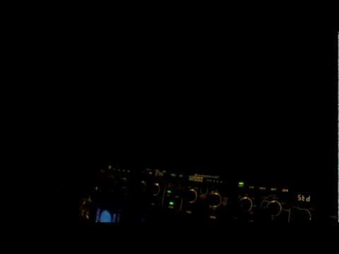 A320 - St Elmo's Fire Phenomenon - Cockpit View