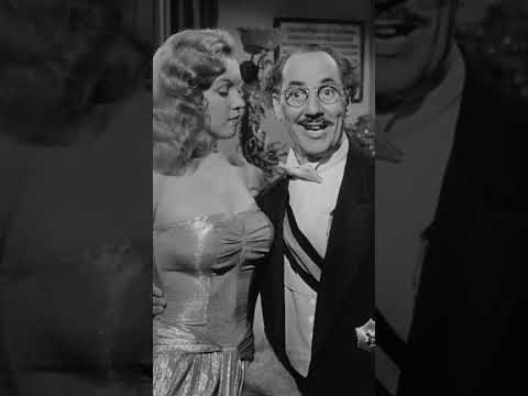 Marilyn Monroe in The Marx Brothers Love Happy 1949 #shorts #grouchomarx #comedy #slapstick