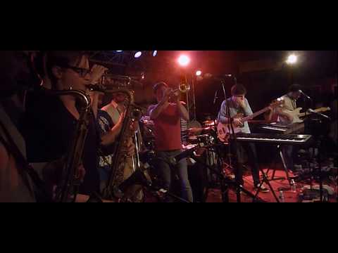 Snarky Puppy - Quarter Master (live in Paris feat. Electro Deluxe) 12/04/12