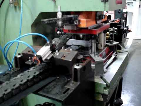 LINHA PARA FABRICAÇÃO DE COLUNAS DE PRATELEIRAS - vista 2