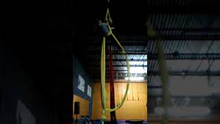 Aerial Silks Routine to Smallpools&#39; &#39;9 to 5&#39;