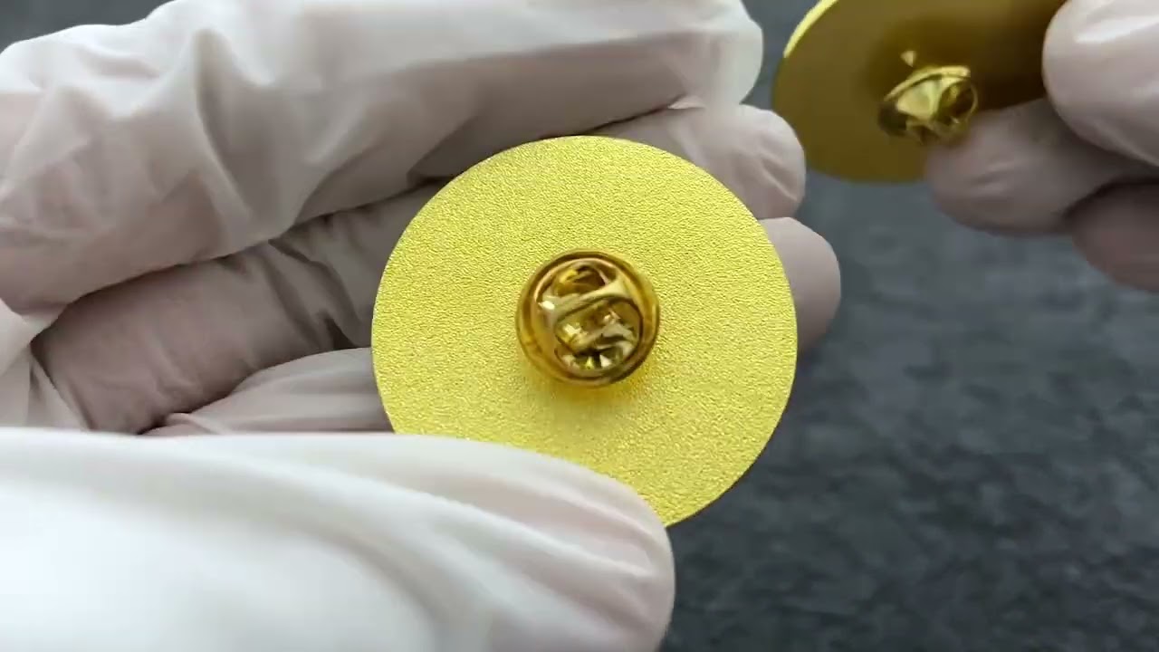 1903 - Nora Boy Enamel Circular Emblem Badges