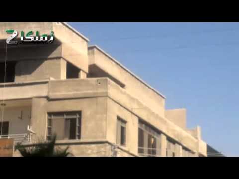 لحظة سقوط طائرة حربية تابعة لقوات النظام في زملكا في محافظة ريف دمشق