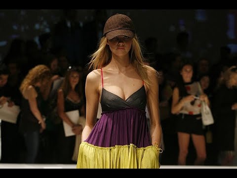 DKNY Spring 2007 New York - Fashion Channel