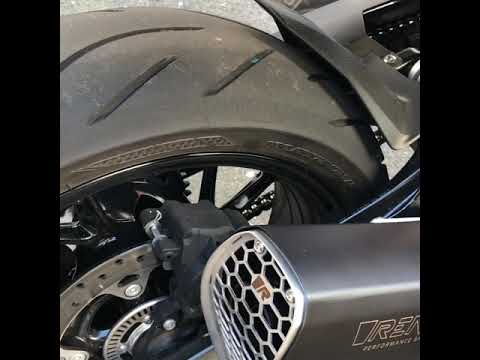 BMW F900R mit Remus NXT