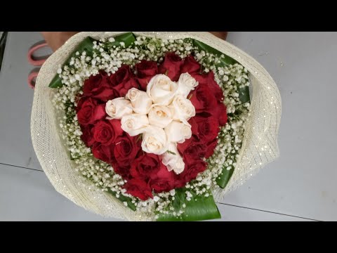 How to arrange heart shaped hand tied rose bouquet Video
