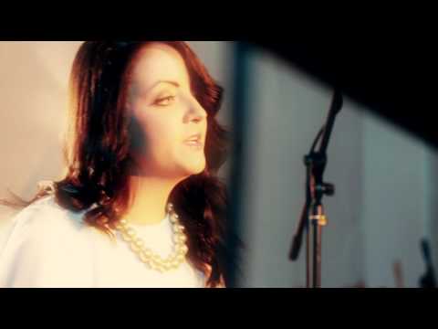 Eimear Reynolds   Get Me Through December Official Video