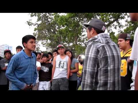 Gcr vs Ozkar - "Omisión de palabras" - 1000 Maneras de Morir - Campo de Marte 2014