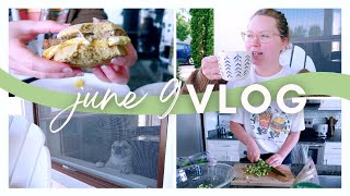 JUNE 9 VLOG | lazy day at home, keto egg sandwich + mexican shrimp cocktail stuffed avocados