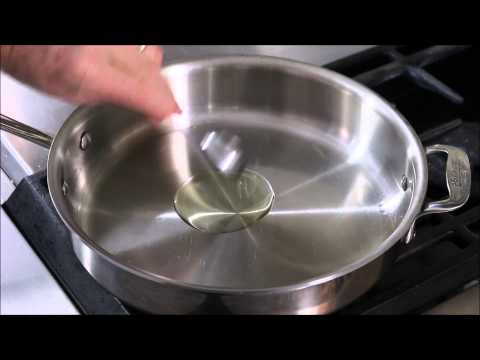 image-Do you heat a stainless steel pan before adding oil?
