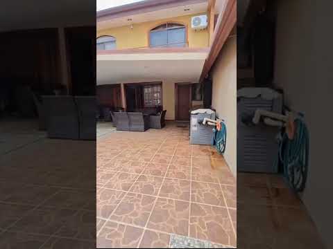 ¡Alquiler! Casa Amoblada con Piscina en San Joaquín de Flores