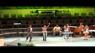 The Walls Group LIVE!  Churchin.mp4  THE WALLS GROUP NEW CD NOW AVAILABLE ON ITUNES, AND AMAZON