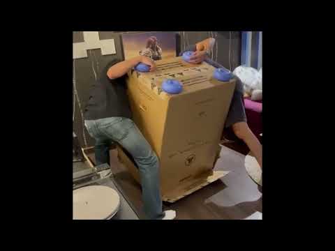 Unboxing JL Audio f212 v2