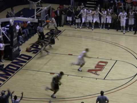 Kevin Smith's Hammer Dunks vs. George Washington