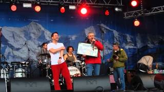 Trauffer kriegt Gold für "Alpentainer" @ Snowpenair 2014