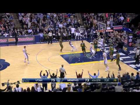 Vince Carter posterized Rudy Gobert (2014.12.22)