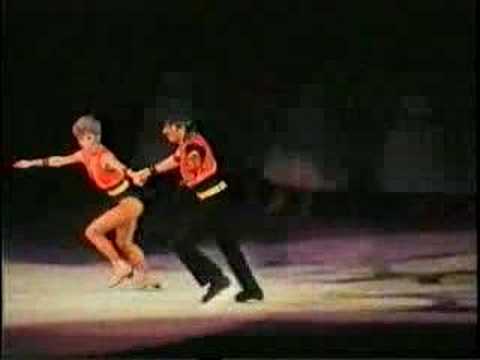 Holiday on Ice 1984 - airplane clips