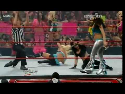 18 Diva tag team match