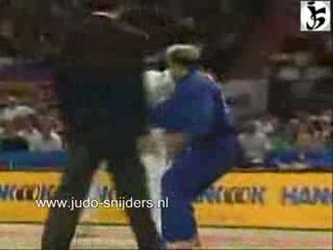 Judo Munich 2001 Mikhailine (RUS) - Zeevi (ISR)