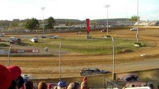 preview picture of video 'Lawrenceburg Speedway Hotlaps and Heats 7/5/2014'