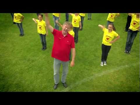 Reinhard Horn: One heart – One goal (Die Kinder-Fußball-Hymne)