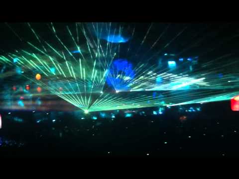 Tomorrowland 2013, Avici !! + Flagul Moldovei :D HD