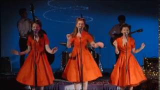 Glamophones Music Video (Rocking Around The Christmas Tree)