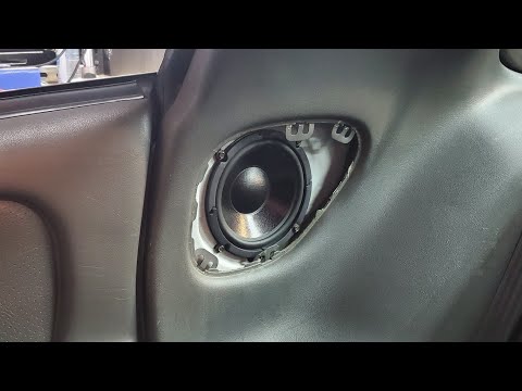 Middle speakers sail panel on 1993-2002 Firebird Trans Am and Camaro 6.5\" Woofer and wiring
