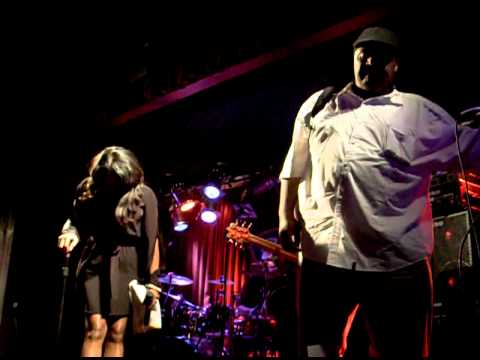Lil'Mo husband Phillip Bryant singing to her at BB king 9/18/2011